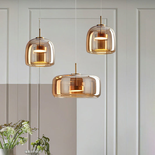 AmberVault – Taklampa i glas och mässing – retro design